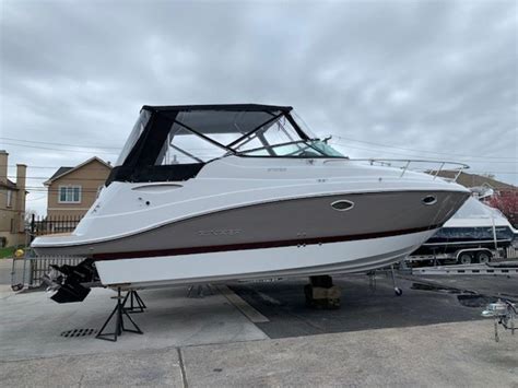 Rinker 270 ex  Some of the best-known Rinker models as of today include: 270 Fiesta Vee, 260 Express Cruiser, 310 Fiesta Vee, Fiesta Vee 342 and 350 Express Cruiser